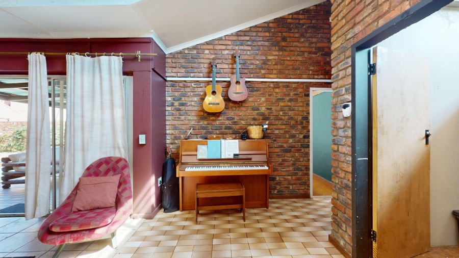 5 Bedroom Property for Sale in Potchefstroom North West